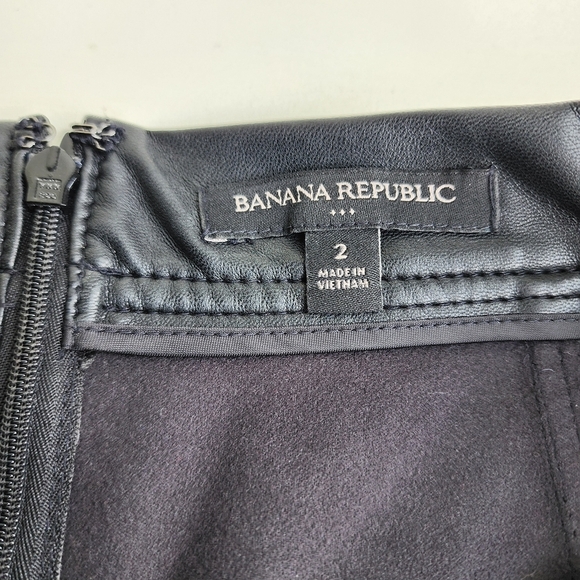Banana Republic Women's Black Faux Leather Unlined Polyurethane Skirt Stretch 2 - Picture 6 of 10